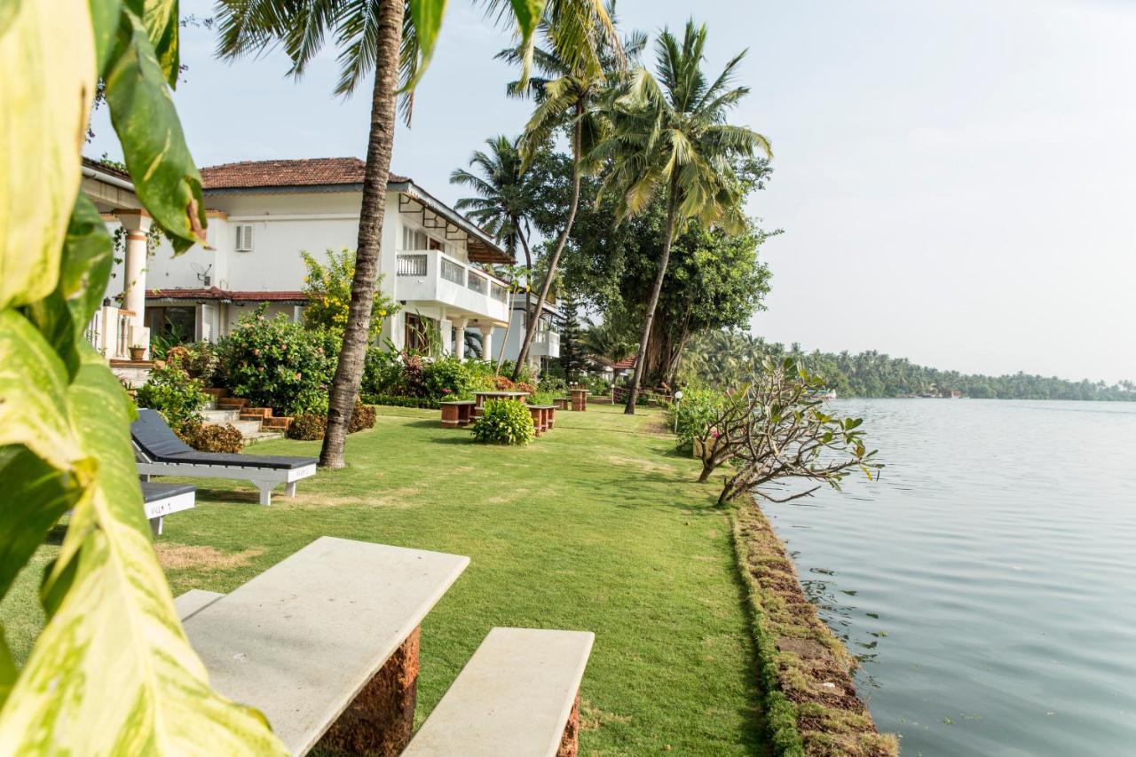 Luisa By The Sea Suites & Sea Front Rooms Mobor Exterior photo