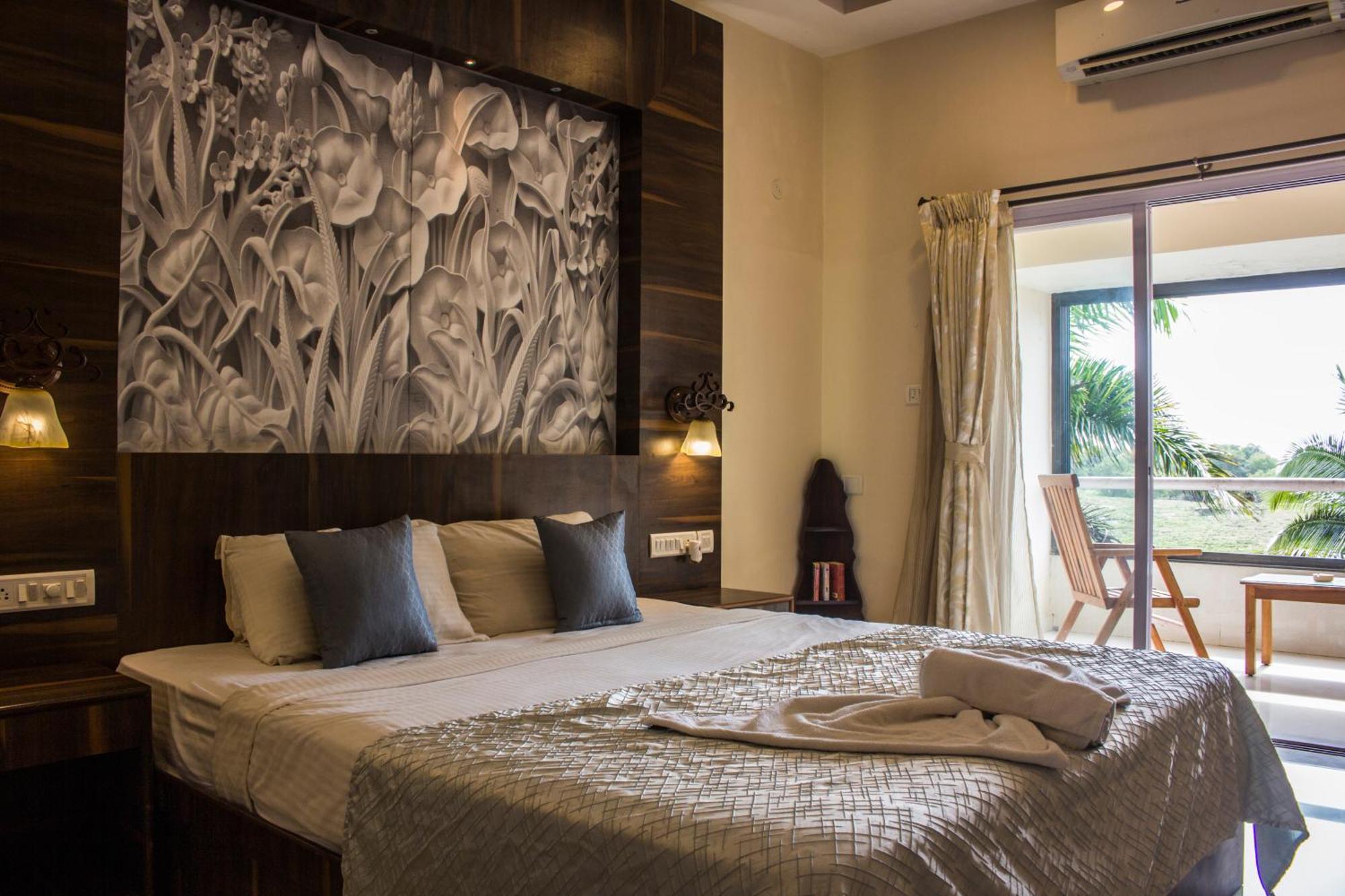 Luisa By The Sea Suites & Sea Front Rooms Mobor Exterior photo